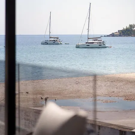 Ristanis Potami Mare Beachfront Retreat